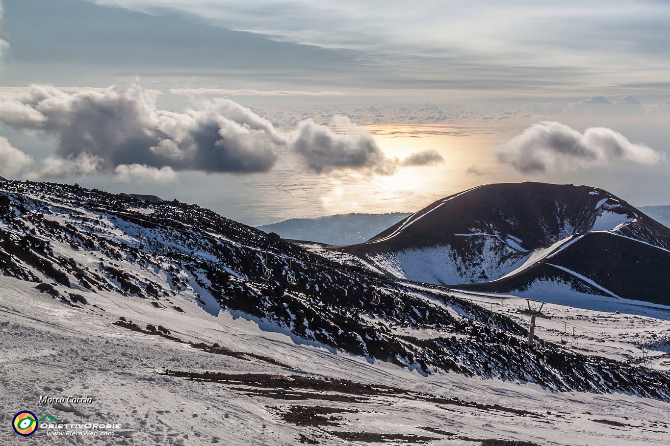 19_Salendo all'Etna...il mare.JPG